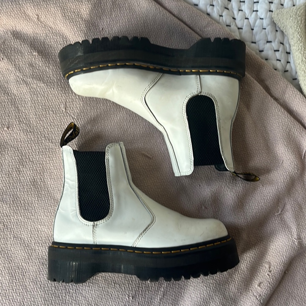 Doc Marten platform lug sole